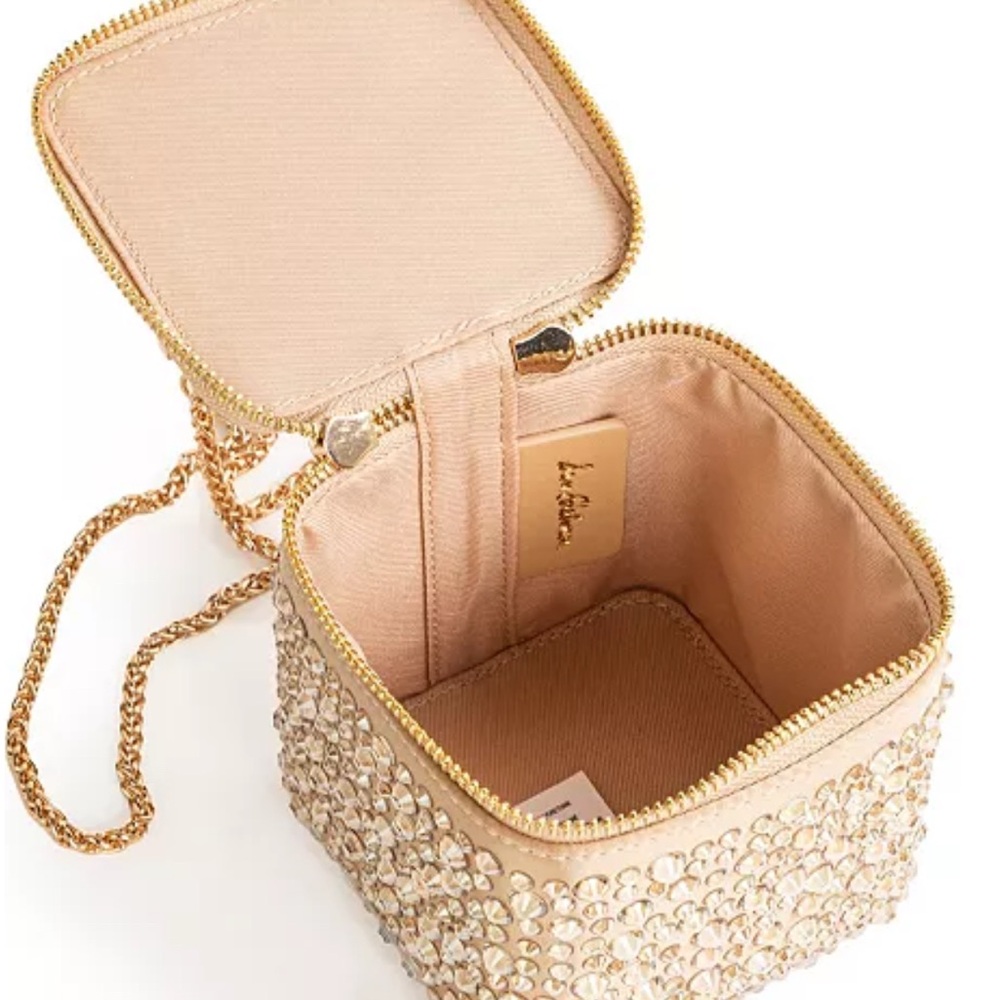 Sam Edelman
Estelle Mini Vanity Case Bag in Color:Ecru - Picture 4 of 8